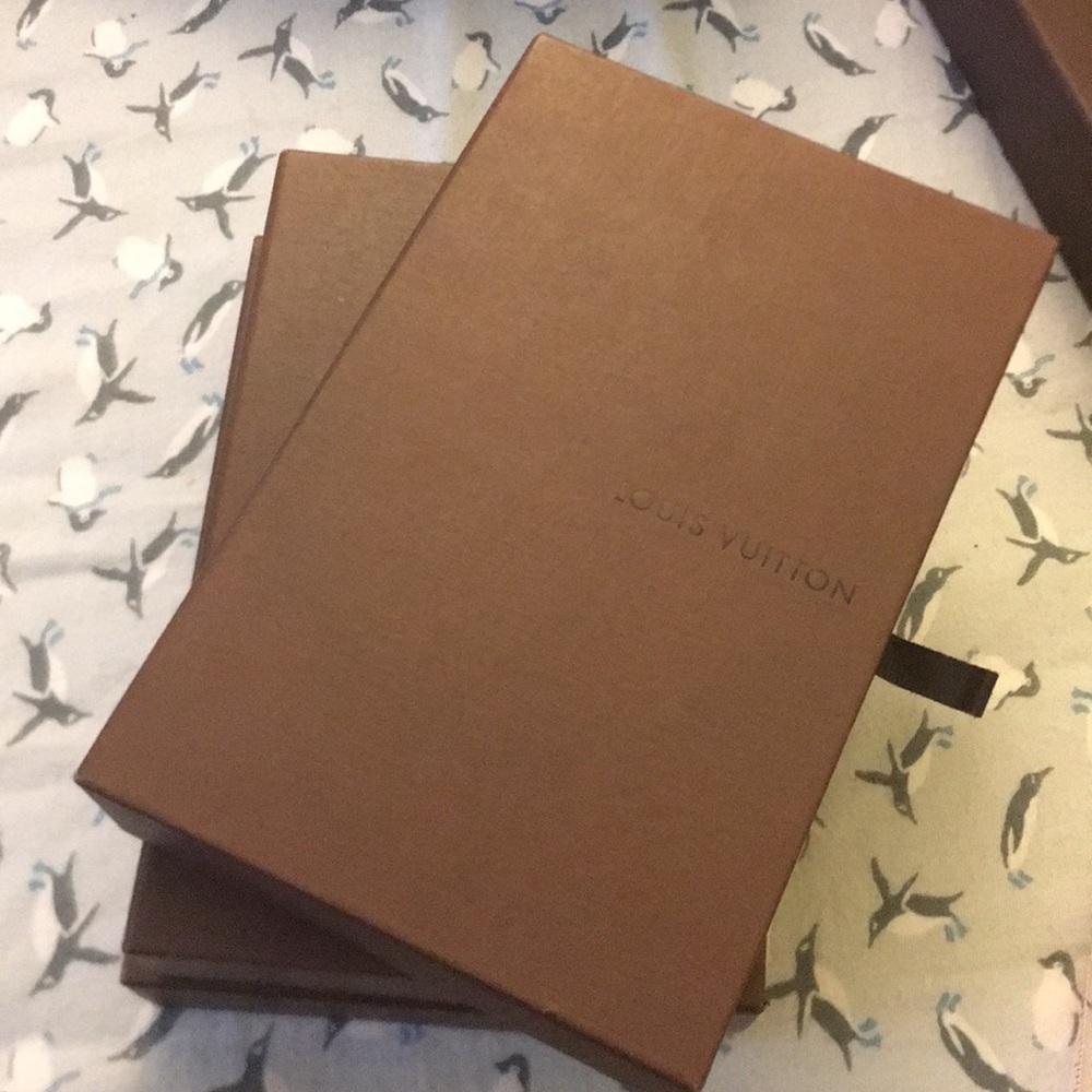 Louis Vuitton box